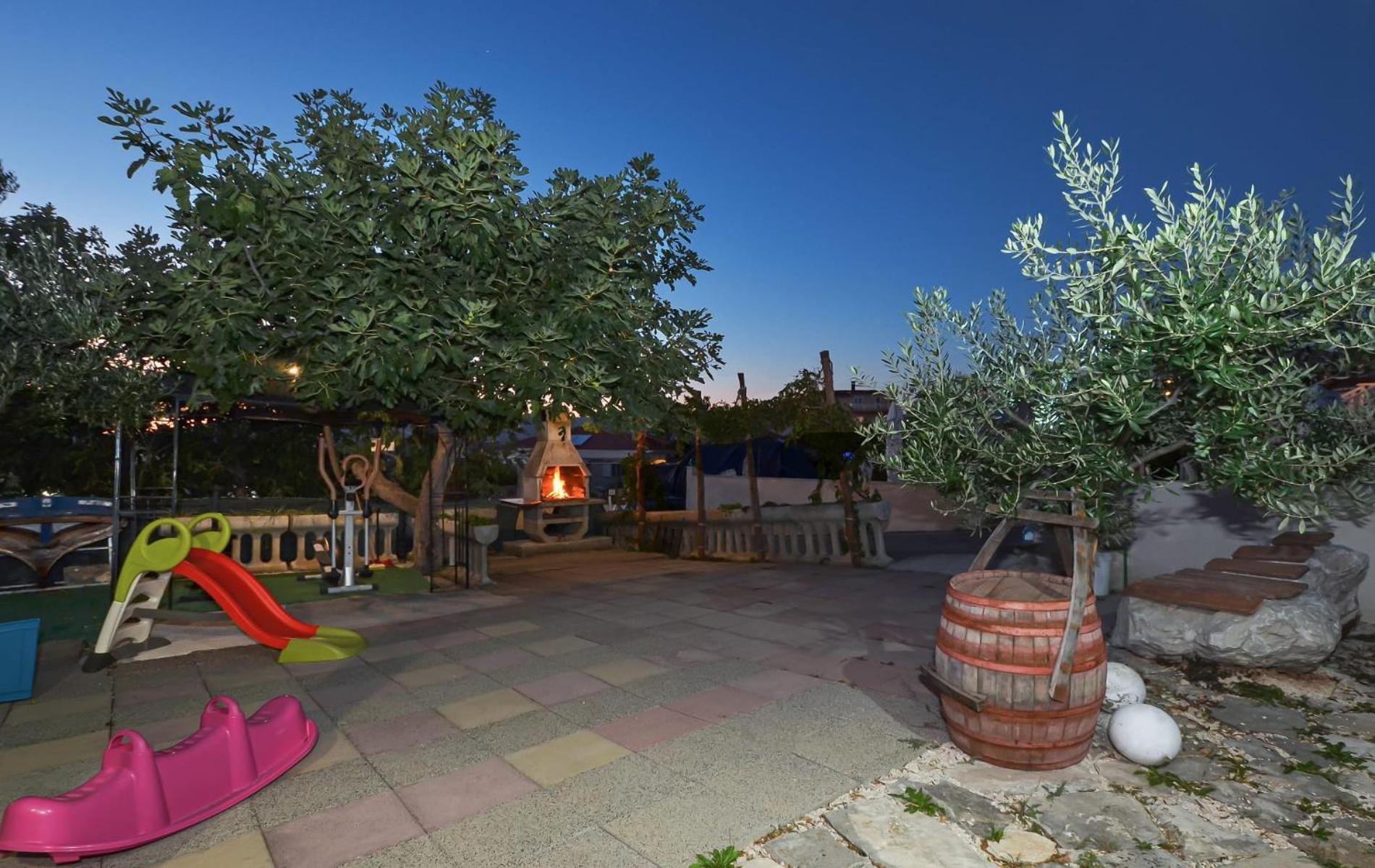 Apartments Santo Trogir - Okrug Gornji 外观 照片